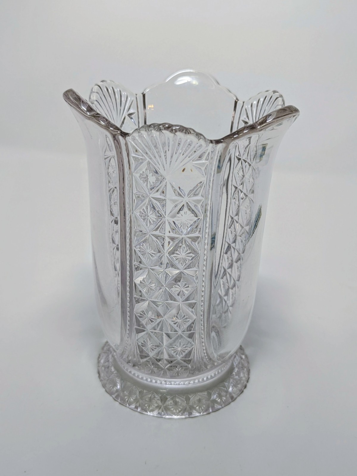 American Brilliant Cut Glas Vase 1876-1917 Beautiful Piece