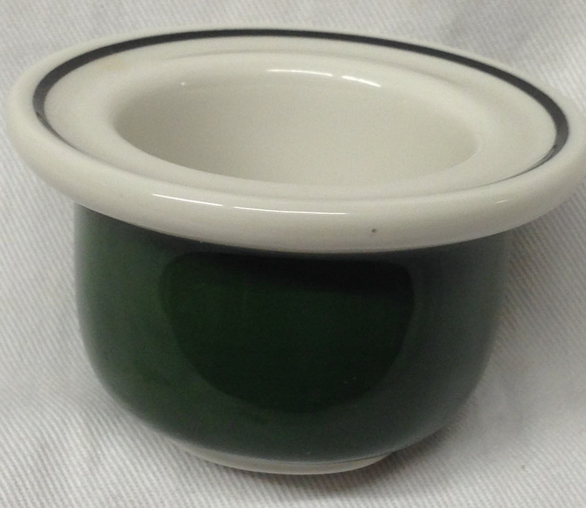 RORSTRAND SWEDEN VDN P555 SINGLE EGG CUP 1 5/8″ GREEN & WHITE
