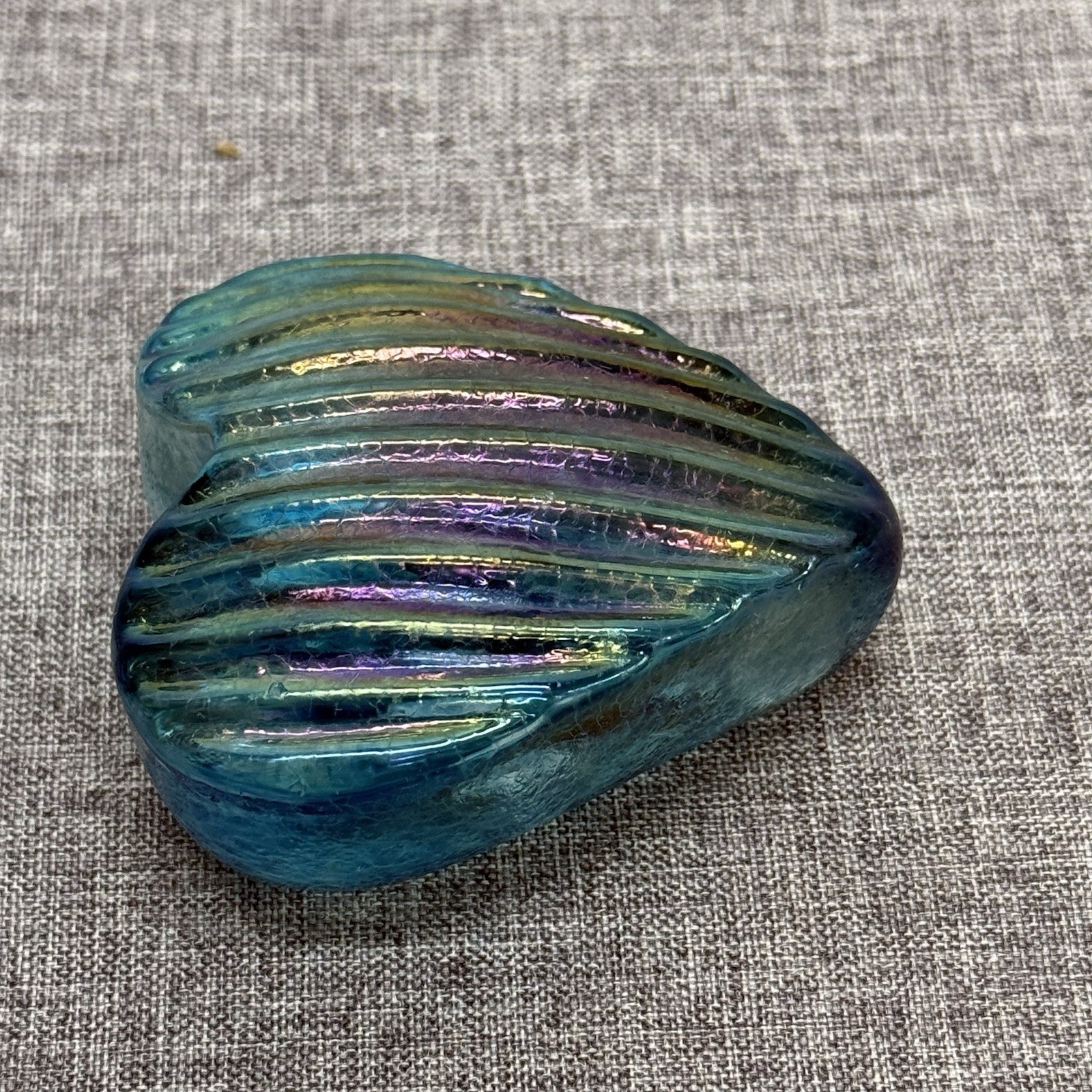 Robert Held Art Glass RHAG Blue Iridescent Striped Heart Paperweight 2.5”