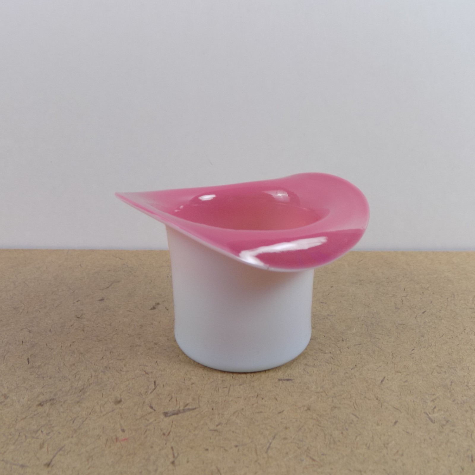 Antique Victorian Art Glass Top Hat Vase Cased Pink White Blown 2.5″ Tall