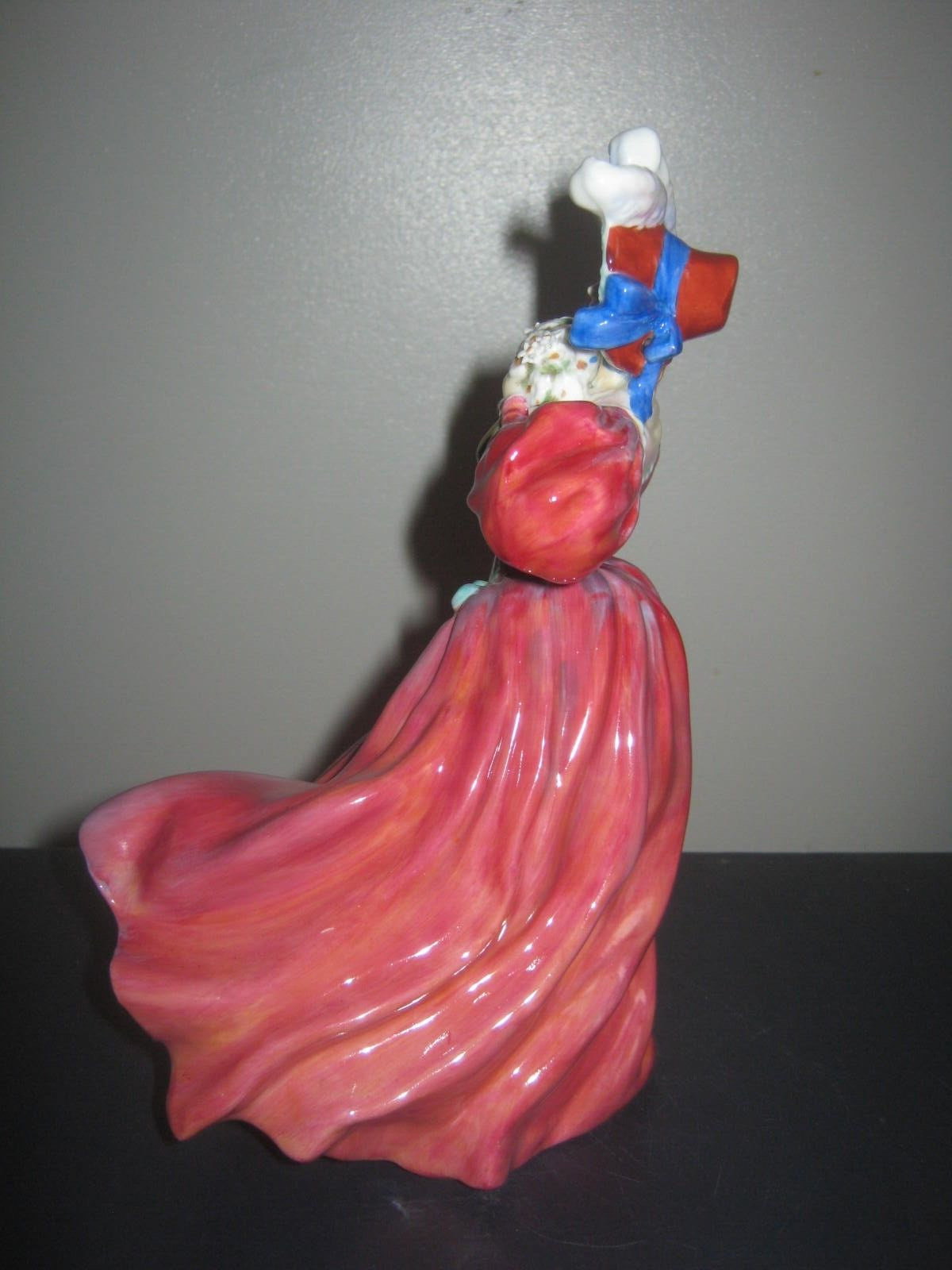 RARE ROYAL DOULTON MARGUERITE HN1946 ** RED COLOURWAY **