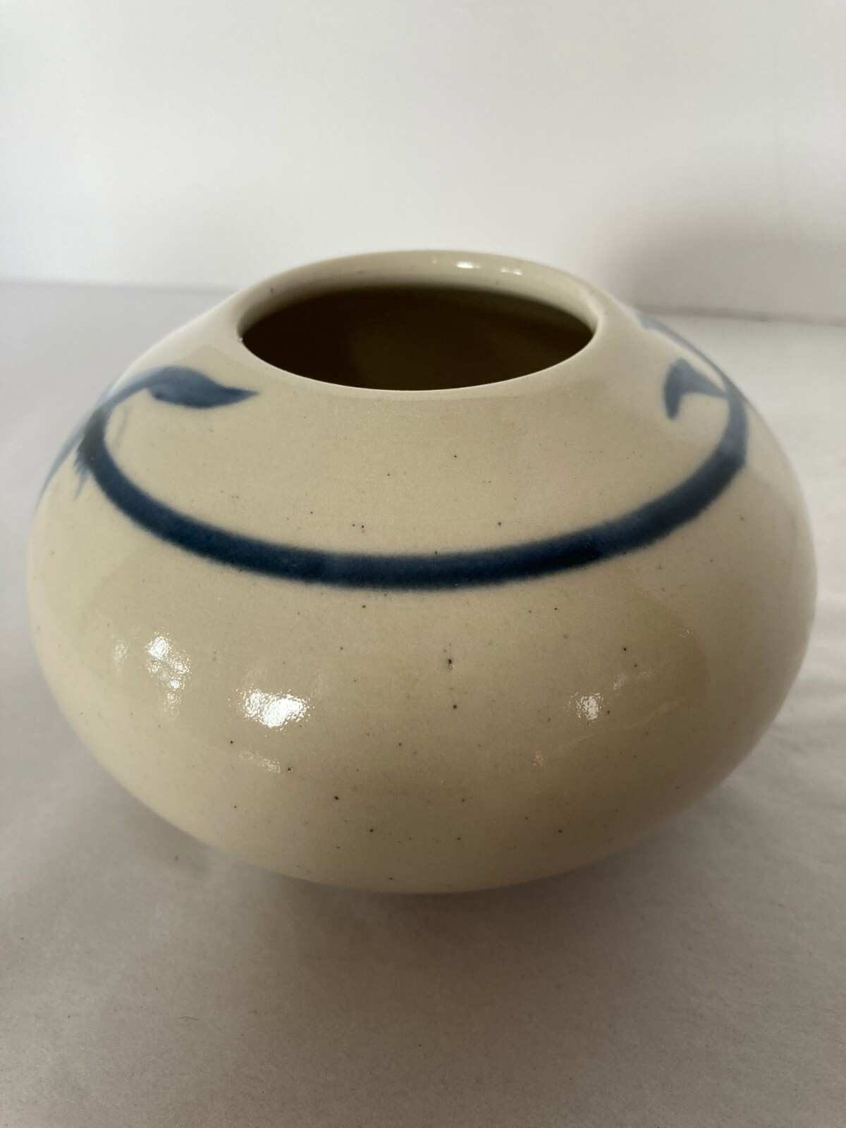 Signed Artist Marguerite Studio Pottery Art 5″ x 3″ Rose Bowl Vase Blue Design