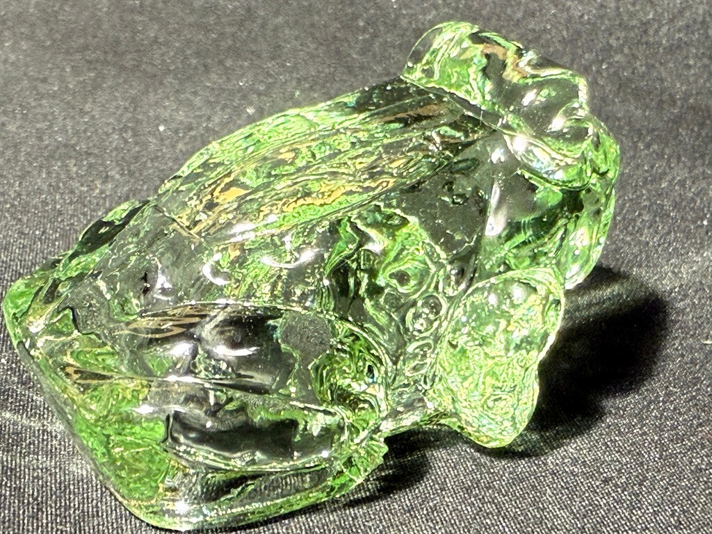 green Vaseline uranium glass Jeremy Frog Toad paperweight magnesium selenium art