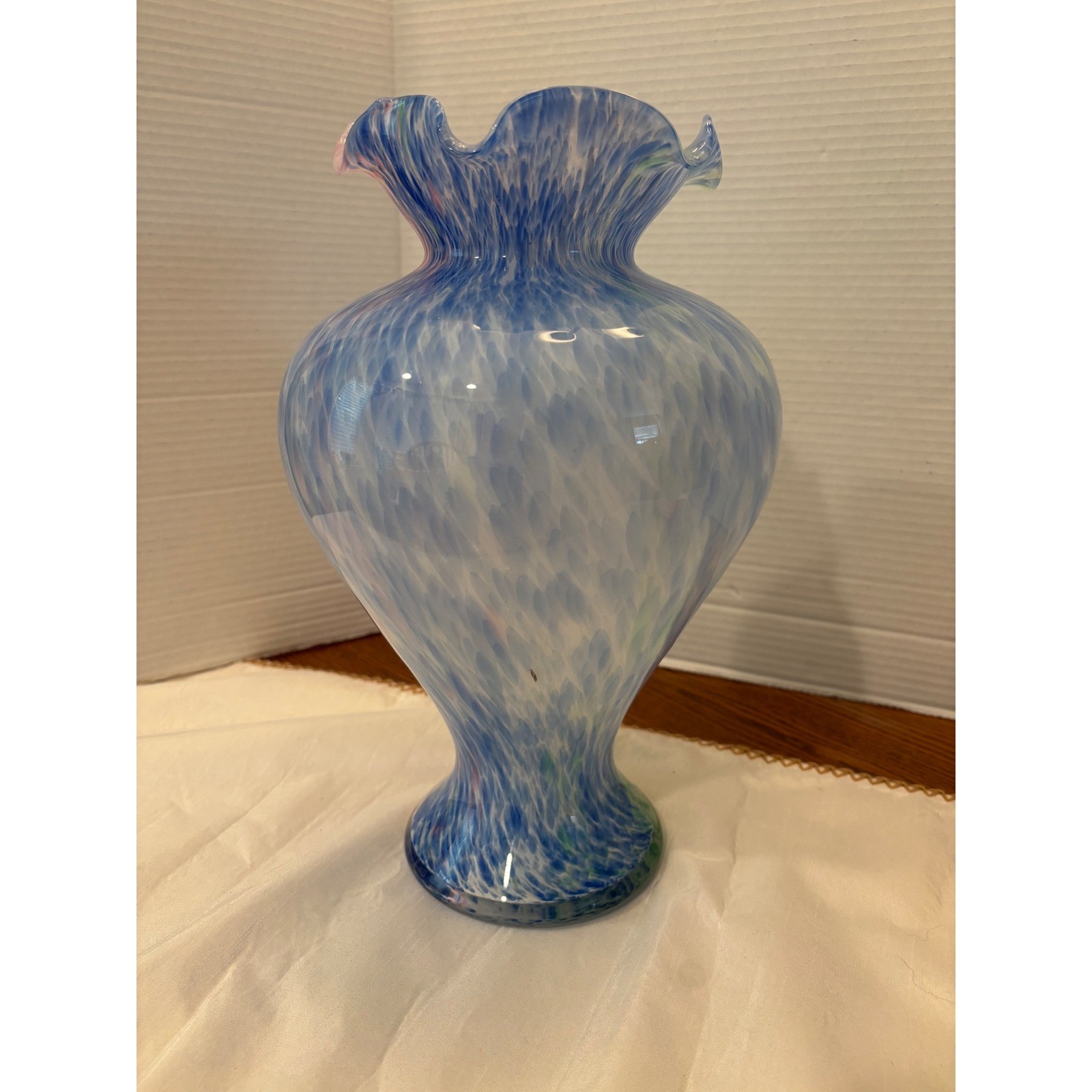 Arte Murano Glass Vase Ruffled Rim Confetti Blue Pink Green 11.75″