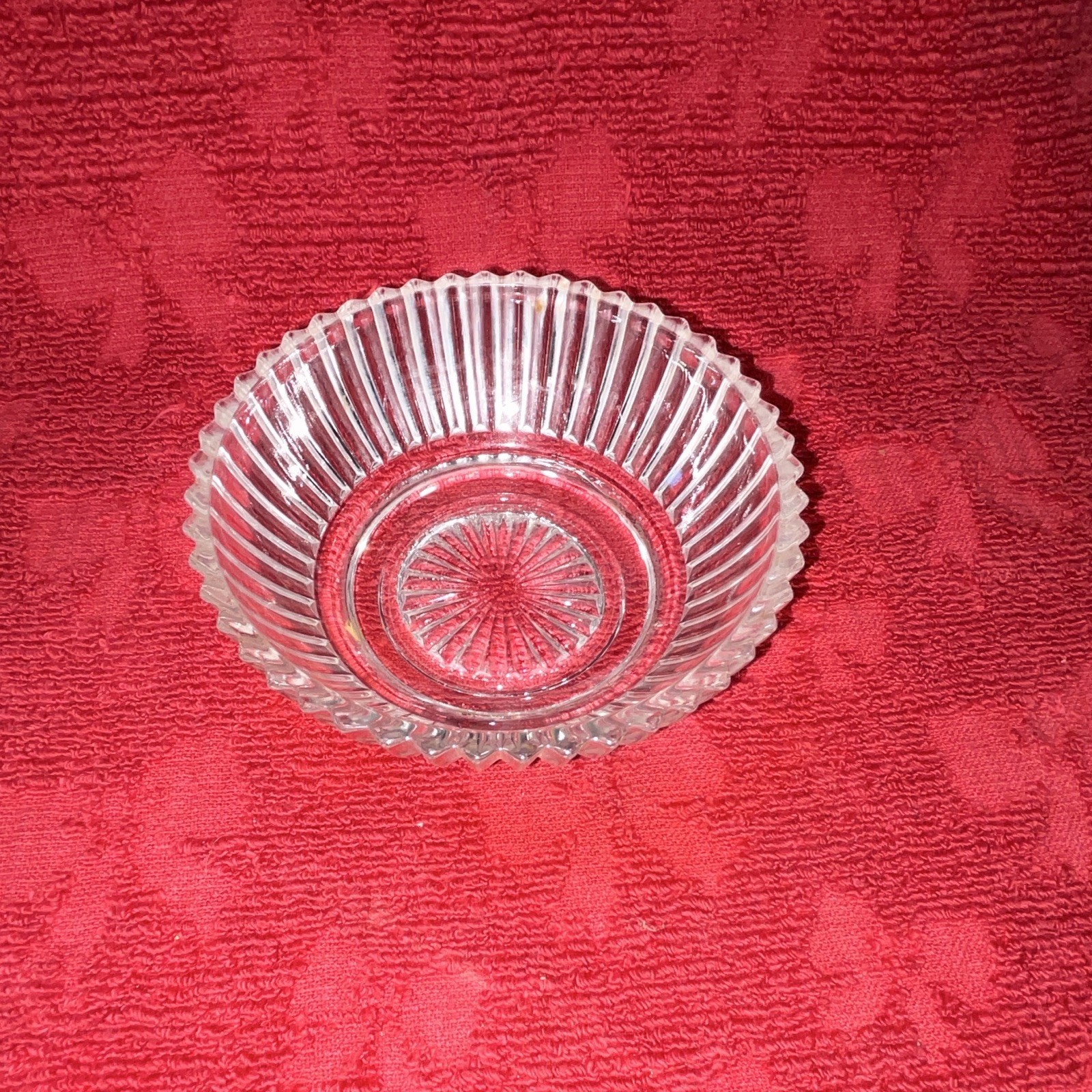 Unmarked Clear Pressed Glass Round Decorative Dessert / Nut bowl 4.25in Diameter