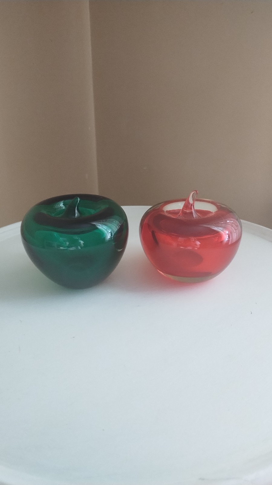 Vintage Set Of Two Art Glass Ruby Red And Emerald Green Apple Paperweights