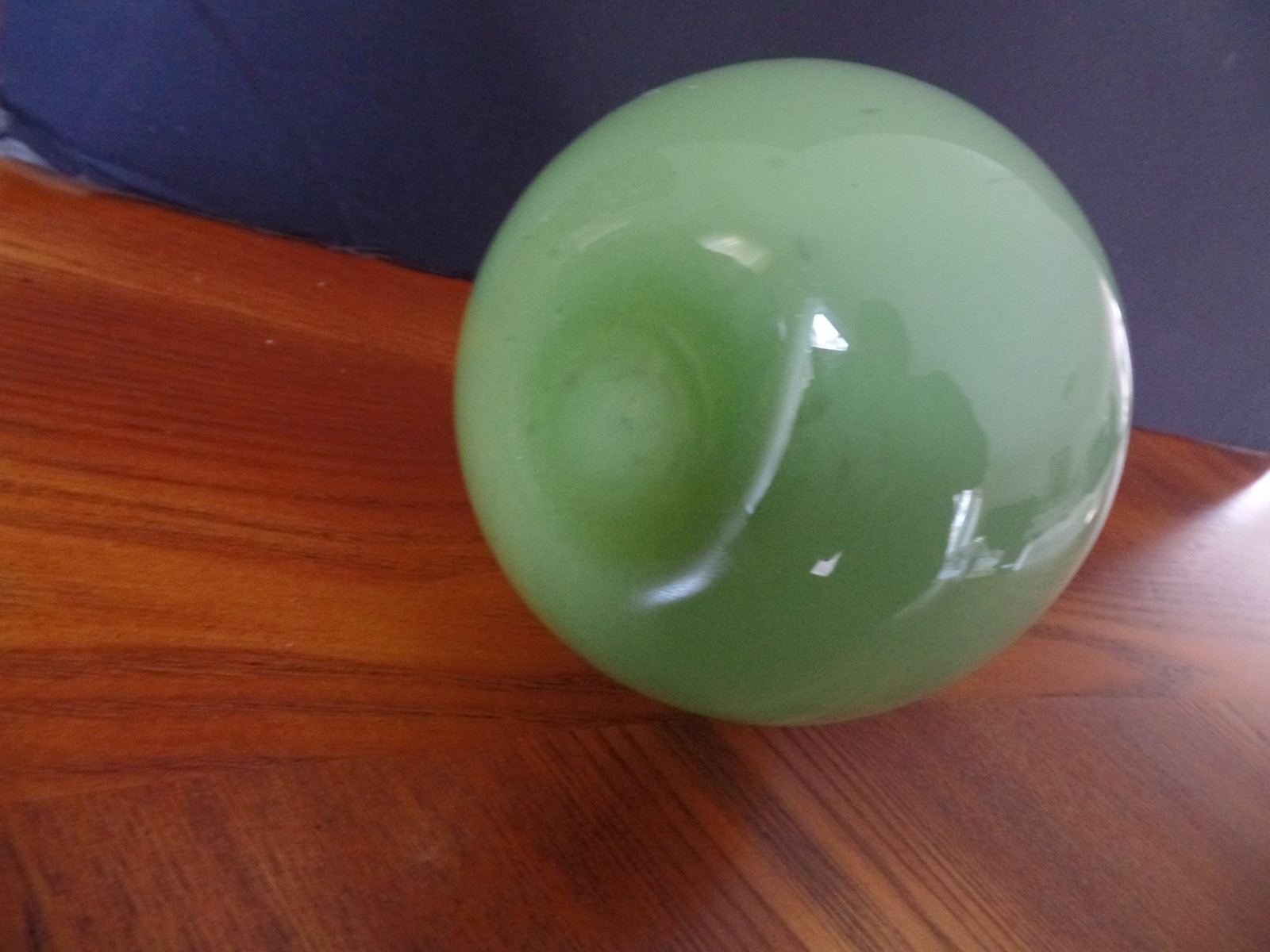 Gunnar Ander Lindshammar Sweden Green Glass Vase White Interior MCM