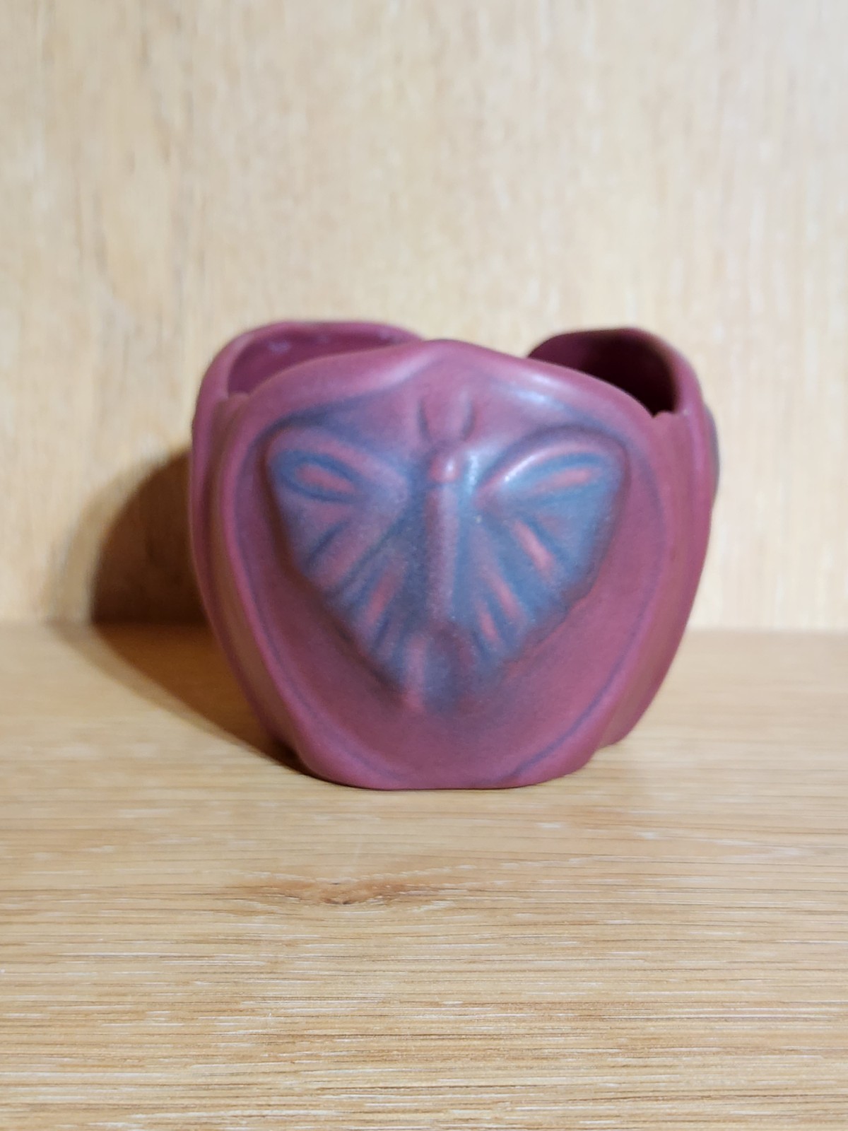 Vintage Van Briggle Pottery Mulberry Butterfly Moth Vase Pot Planter 3″ Colorado