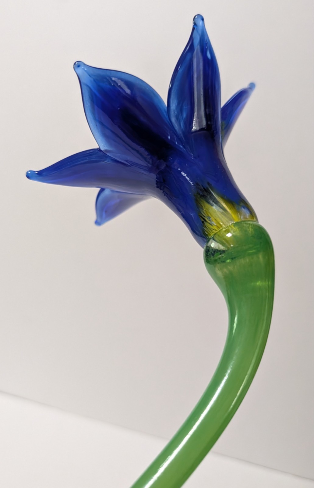 Vintage Murano Style Hand-Blown Art Glass Blue Lili Long Stem Flower 19.25″