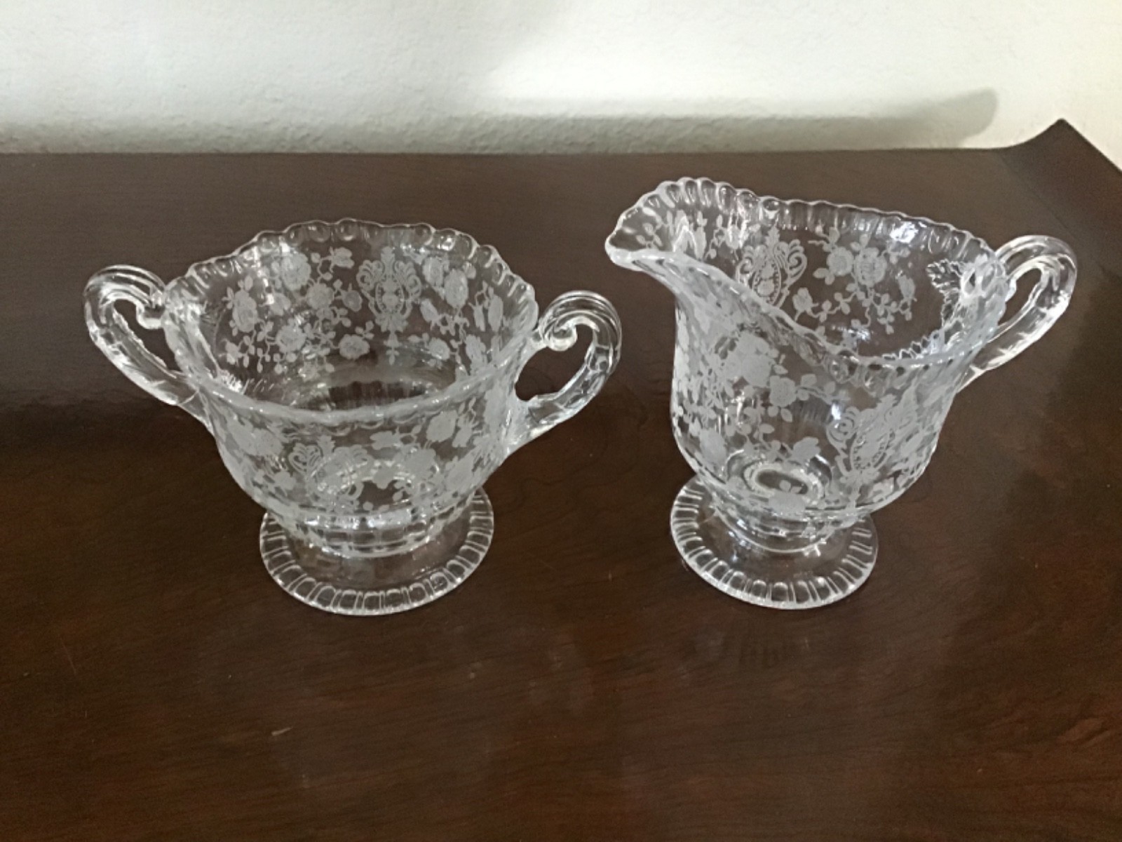 CAMBRIDGE ROSE POINT SUGAR AND CREAMER SET, CLEAR GLASS