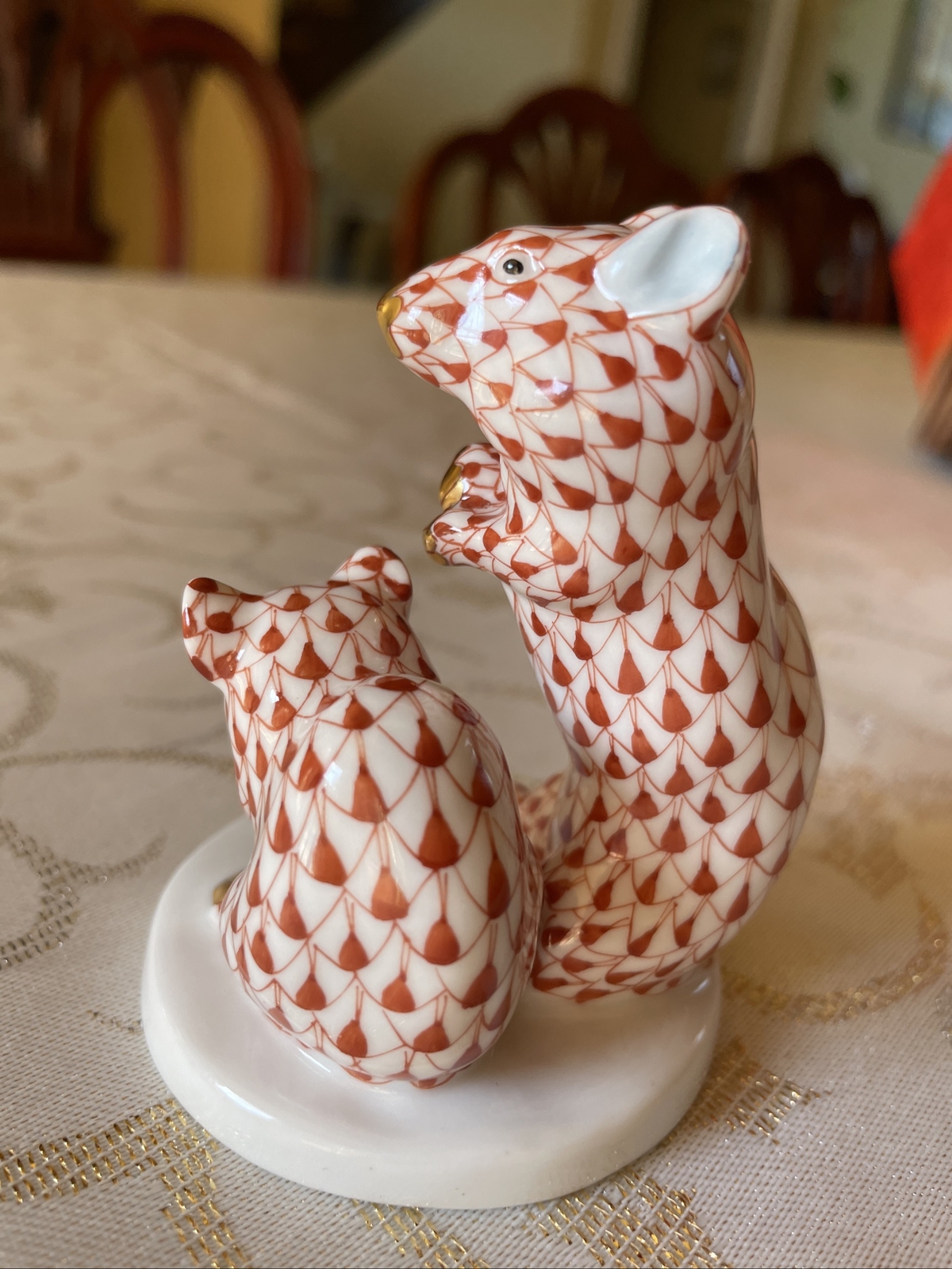 Herend Hungary Rust Fishnet Pair Of Mice Figurine with Gold Accent 5340 -MINT
