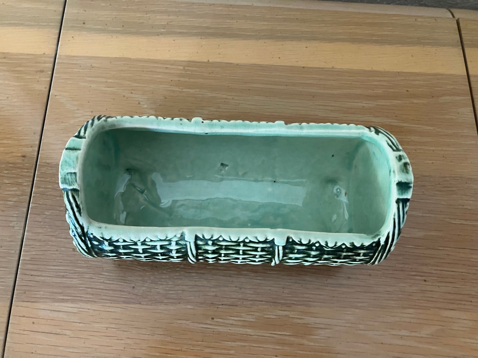 VTG McCoy Basket Weave Log Shape Planter; 7-3/8″ X 3-1/2″ X 3-1/2″; Green!!!