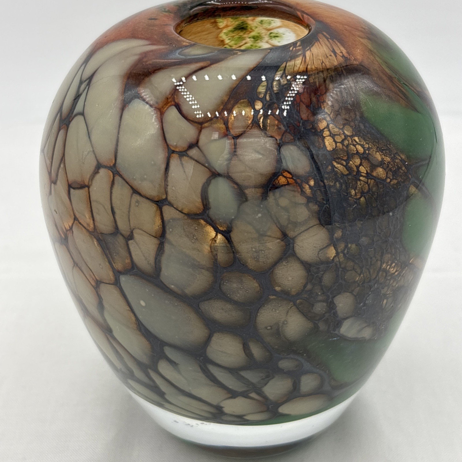 Signed Studio Art Glass Vase Green Amber Organic Cell Pattern Hand Blown 4.5”