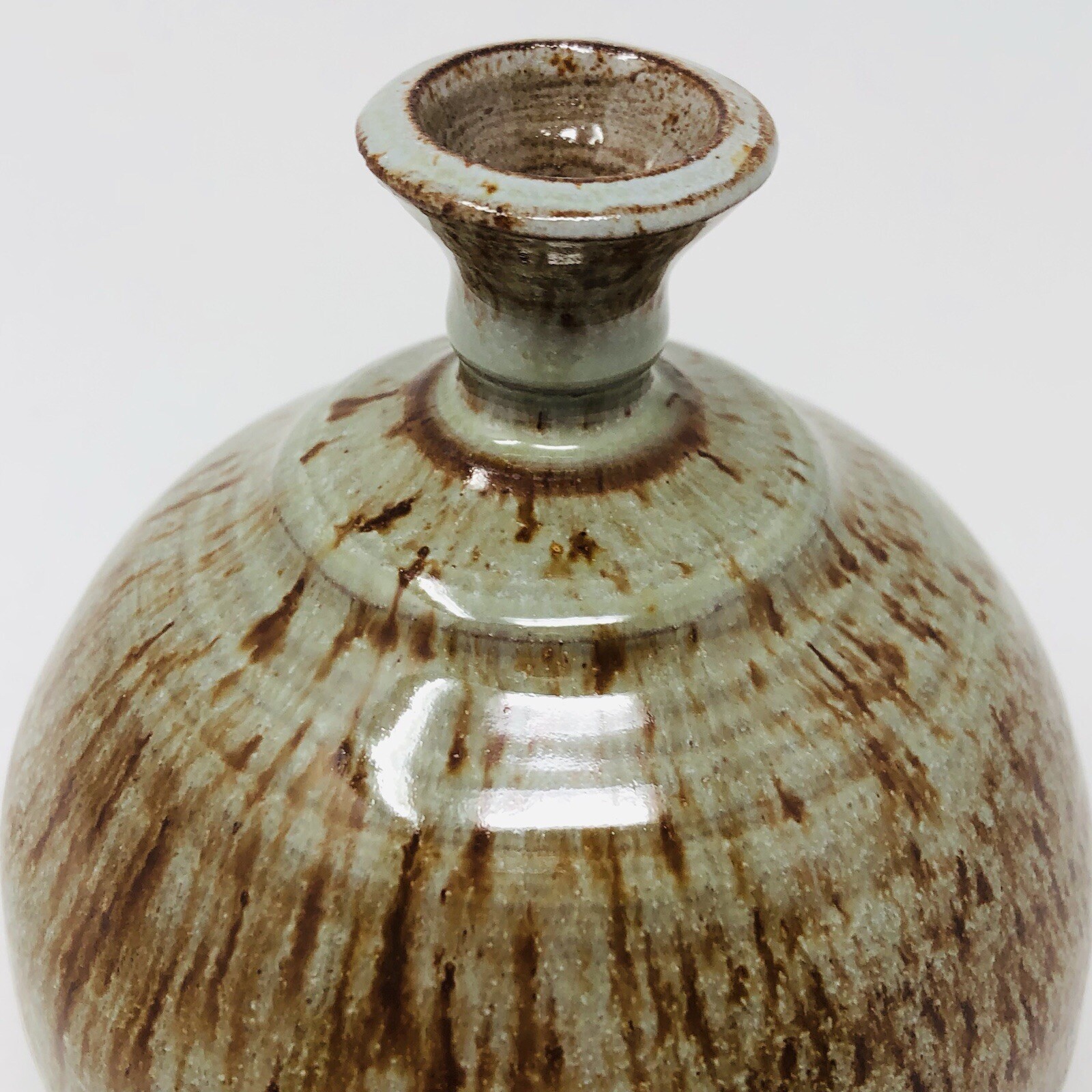 Studio Pottery Weed Pot Vase Green Brown Speckled Artisan Signed Taylor 4.5″