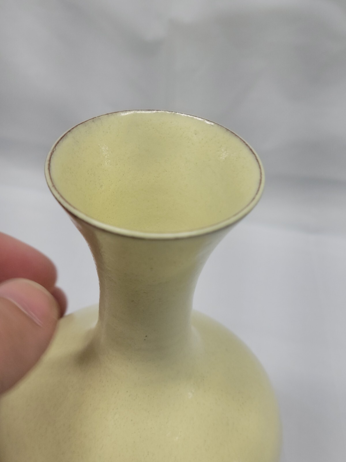 North Carolina pottery vase 5 inch yellow cream RARE form and color Cole # 4654