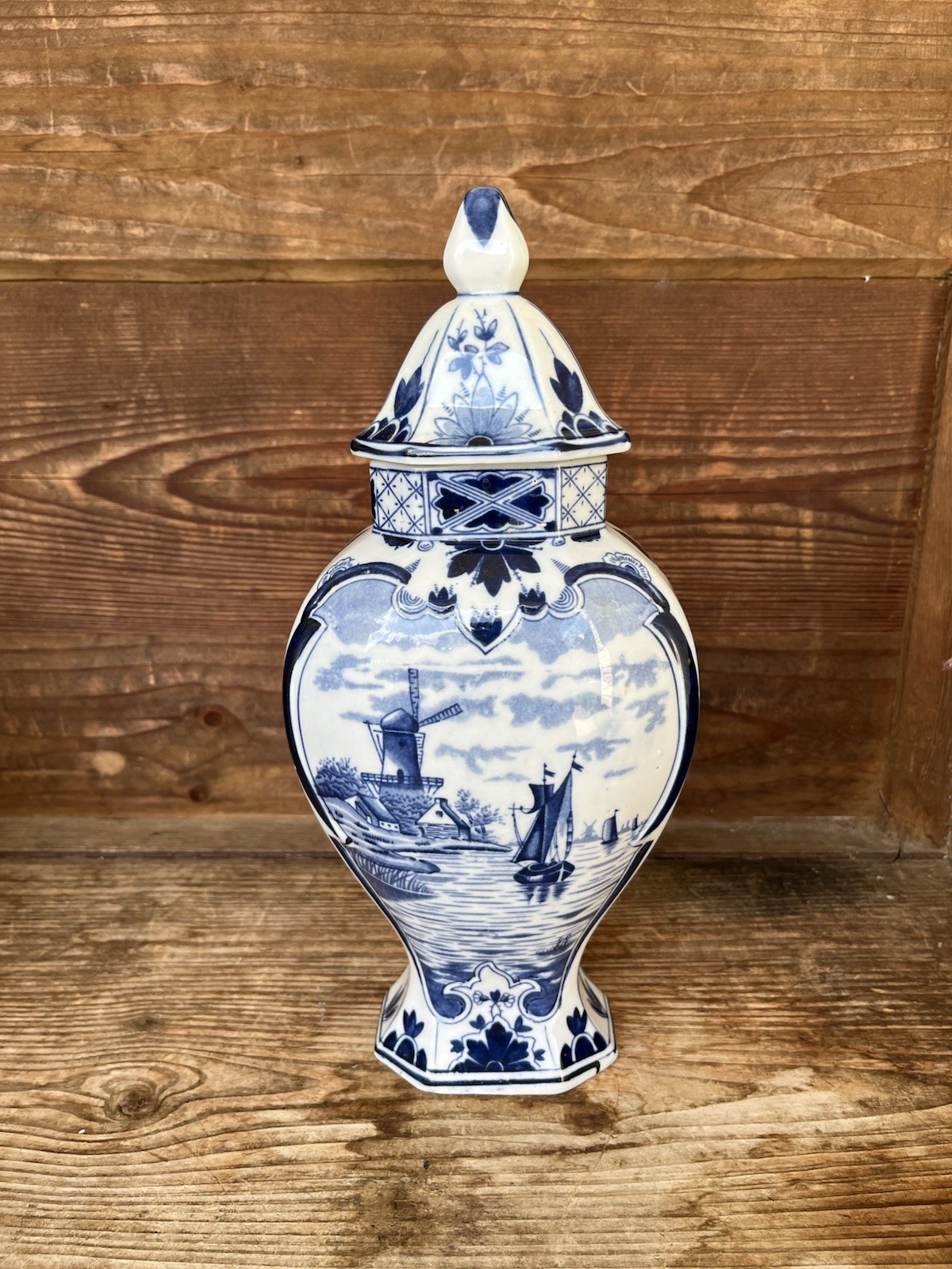 DELFT BLUE & WHITE LIDDED VASE GINGER JAR 12 INCHES WINDMILL HOLLAND