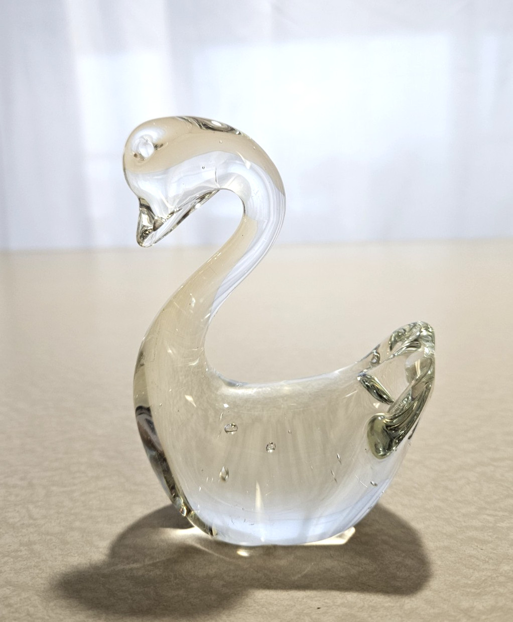 Art Glass Swan Paperweight With Bubbles 4.5 Inches Tall