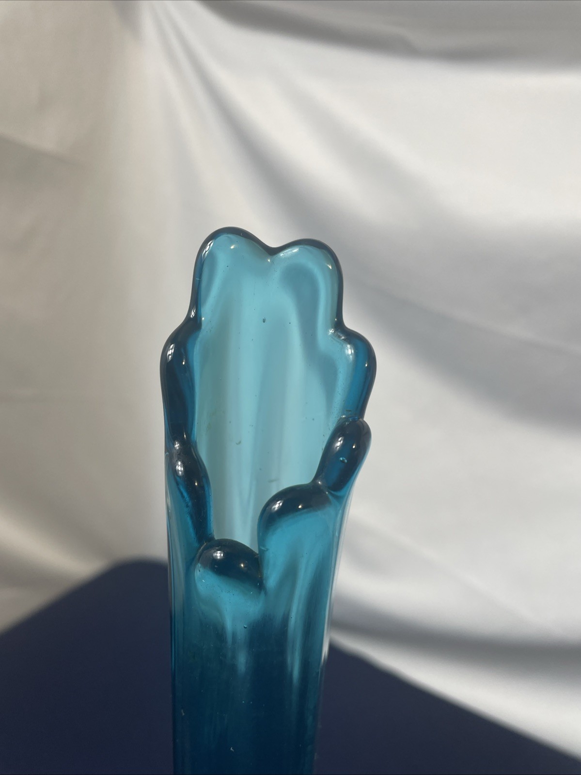 Vintage L.E. Smith Glass 15″ Paneled Swung Vase Peacock Blue Excellent!