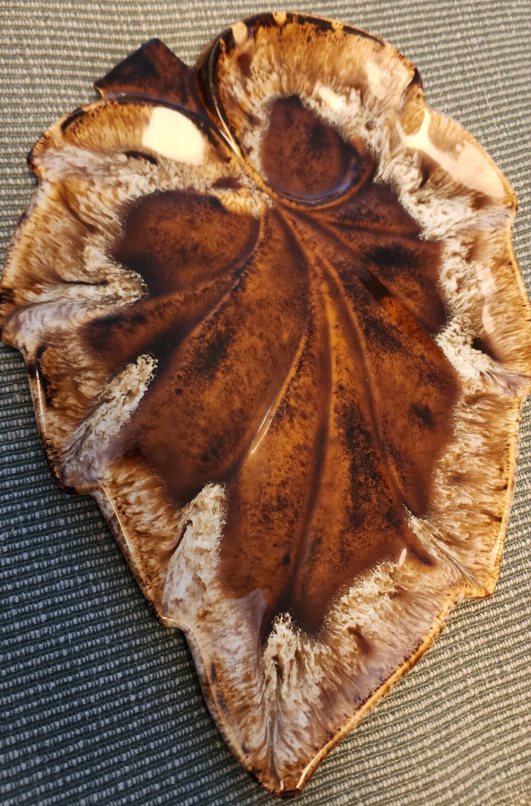 Vintage Glazed Ceramic Medium Leaf Shape Dish/Plate, Signed