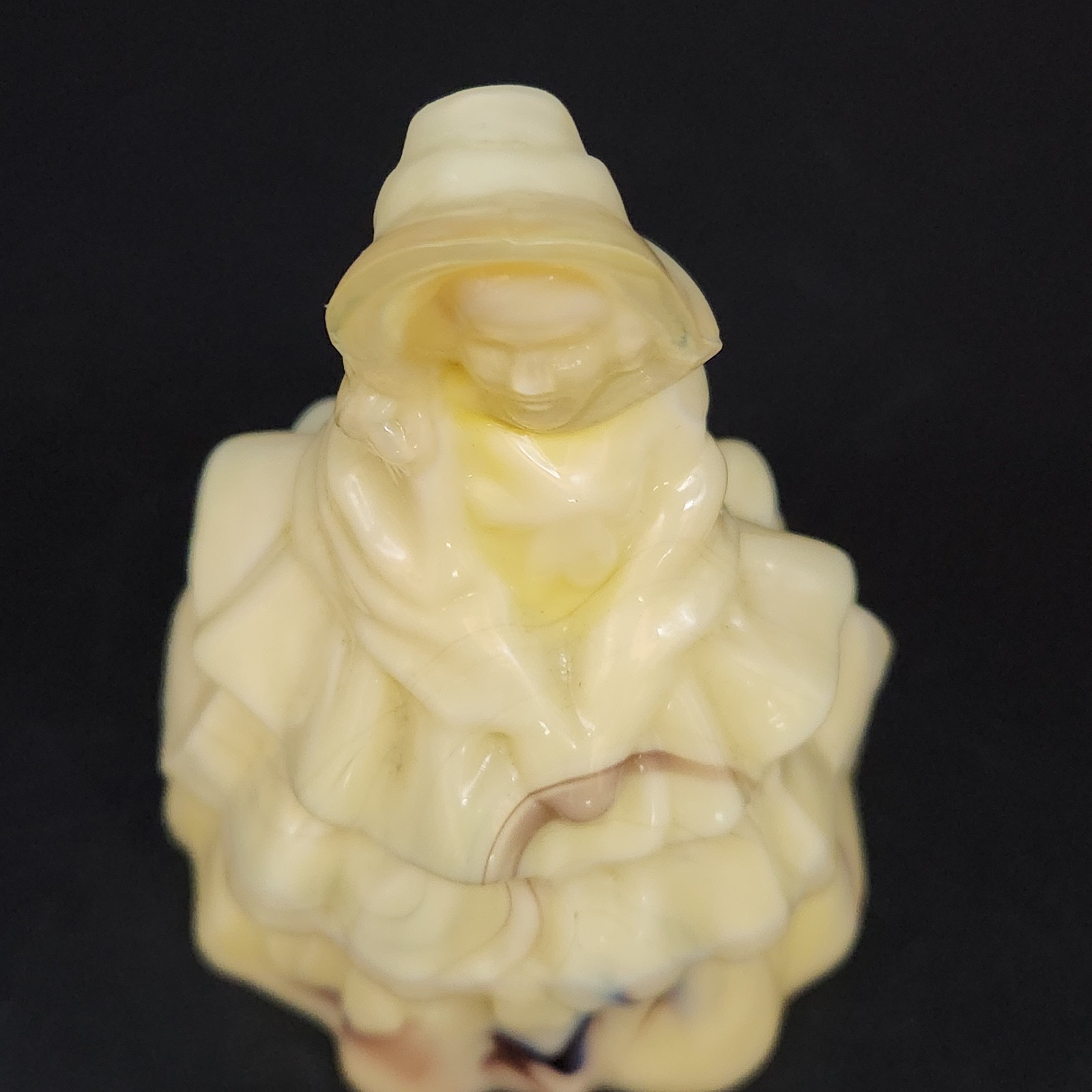 Boyd Art Glass Yellow Colonial Lady Louise Doll Figurine Zack Boyd Slag UV GLOWS