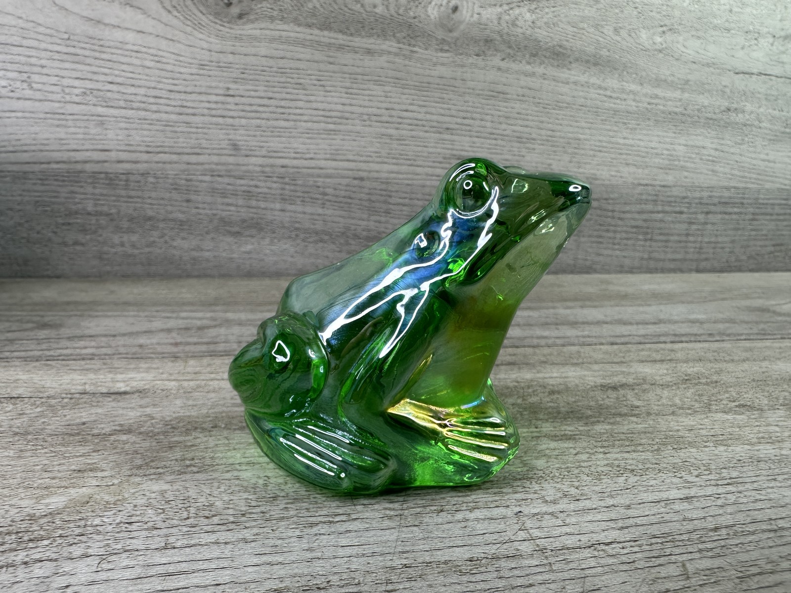 Vintage Green Iridescent Glass Frog Figurine Decorative Paperweight Pond Life