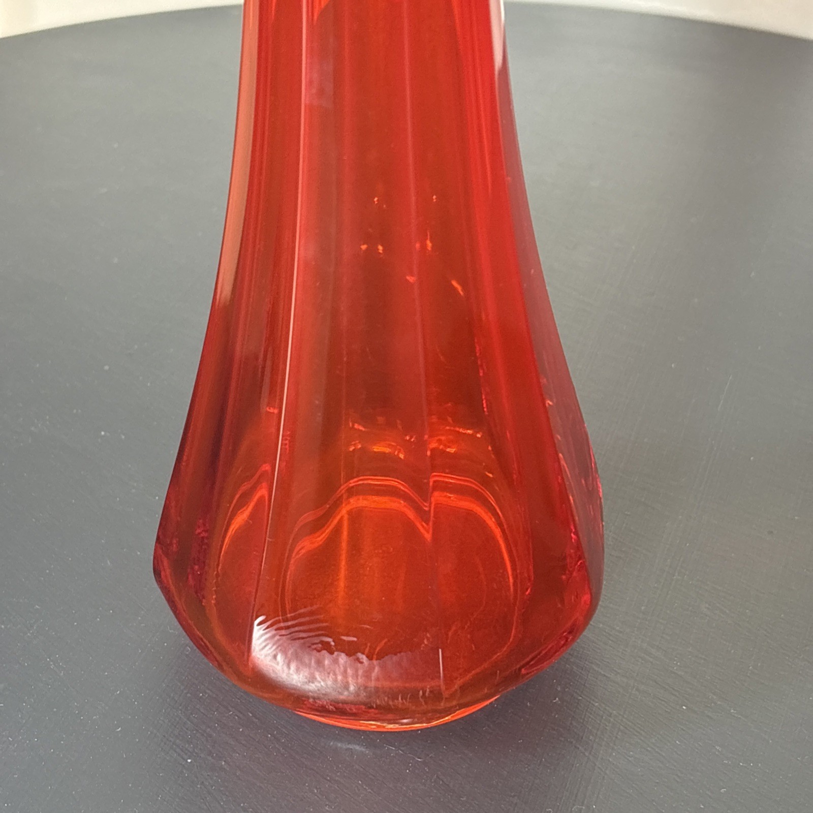 Vtg MCM LE Smith Amberina Panel Swung Glass Vase 16 inches 1960-70’s