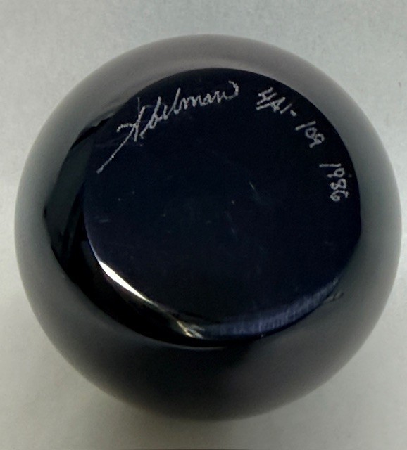 Stuart Abelman Paperweight 3 1/4″ Black Glass Pink Flower 4A1-109 Signed 1986