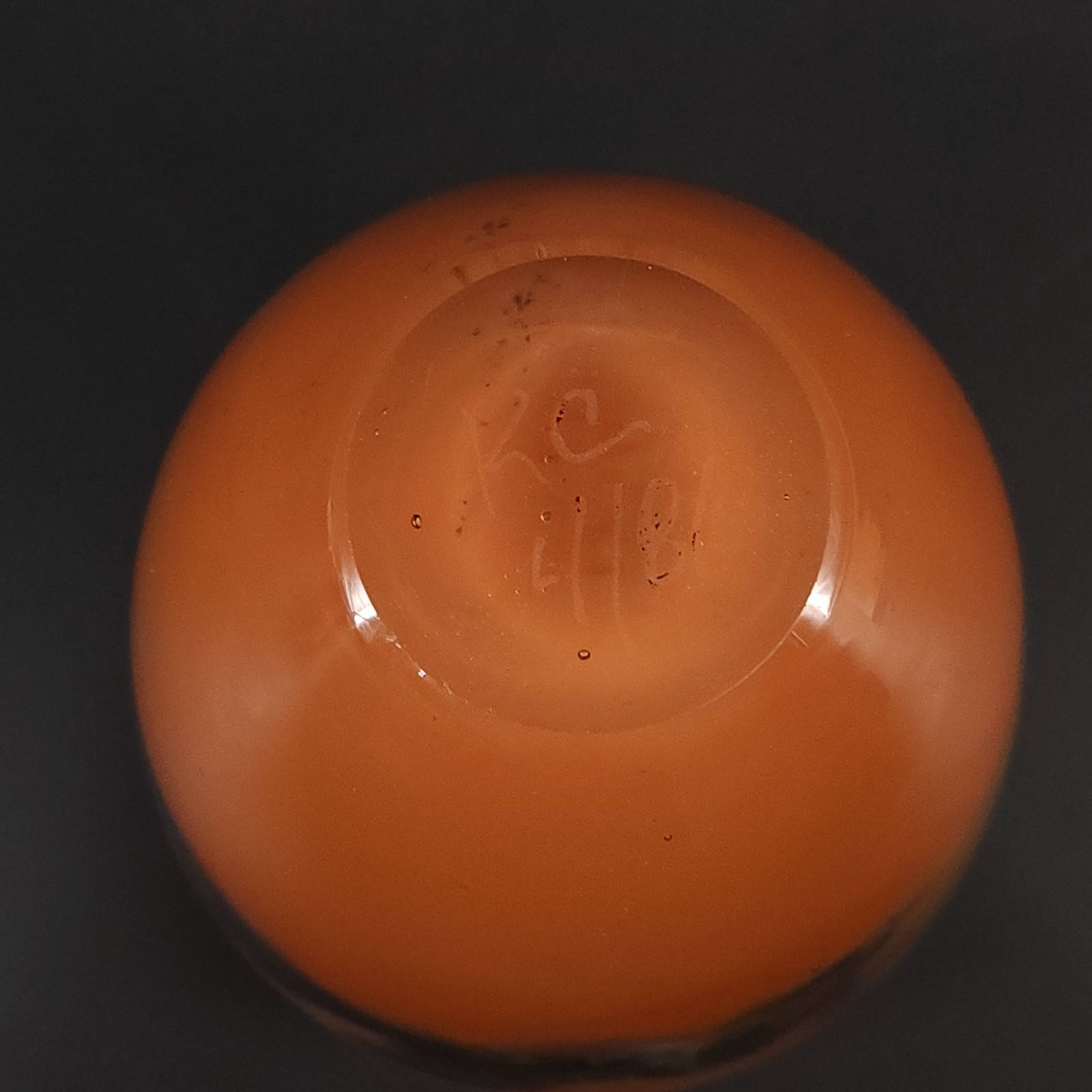 Vtg Signed “K.C.” Studio Art Glass Vase Orange W/ Red Swirls 6.5″ Tall 1981