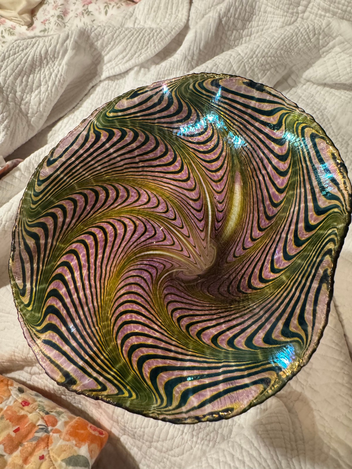 R. Held Art Klan Glass Robert Held Iridescent Ruffle Top Pulled Feather Vase