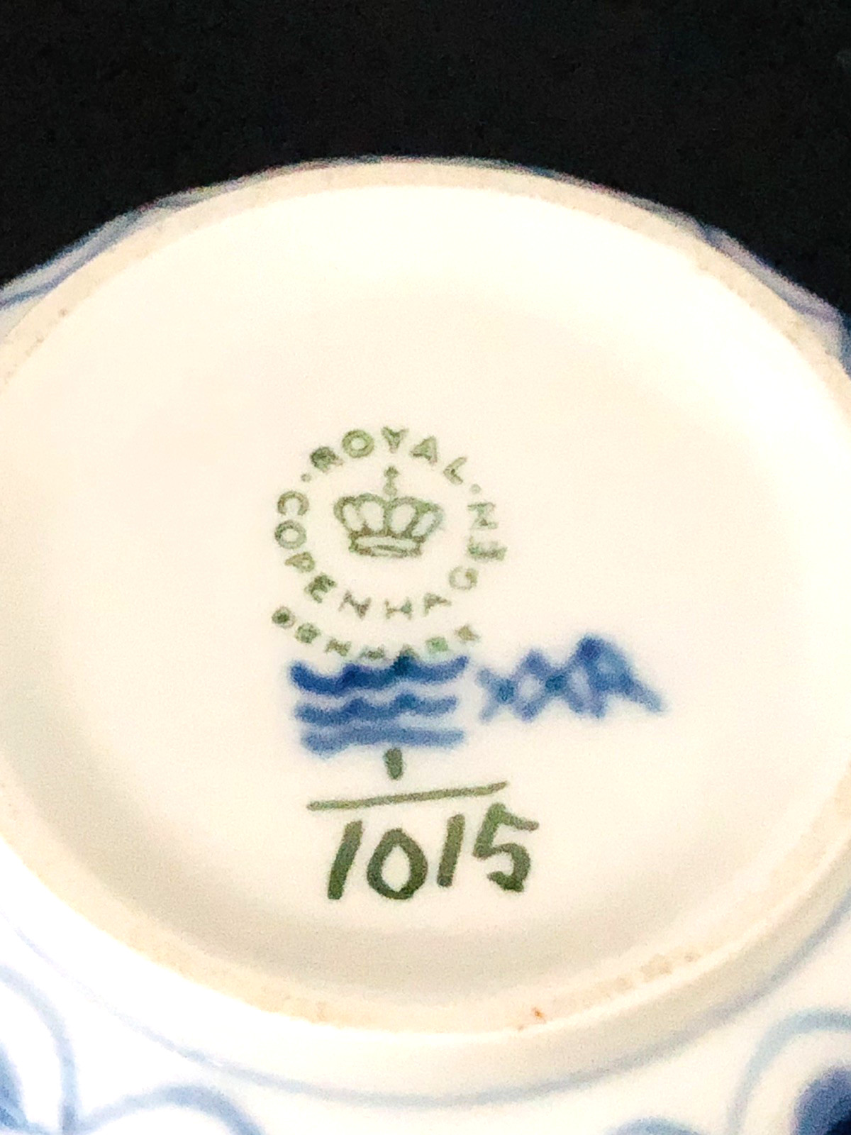 Royal Copenhagen Blue Fluted Full Lace Cigarette Holder cup # 1015