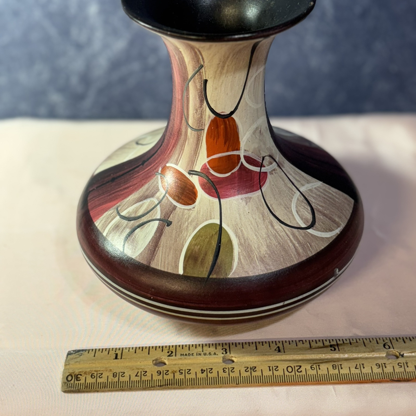 Ceramic vase, wide base, brown earth tones swirls 6 inch tall 2067i