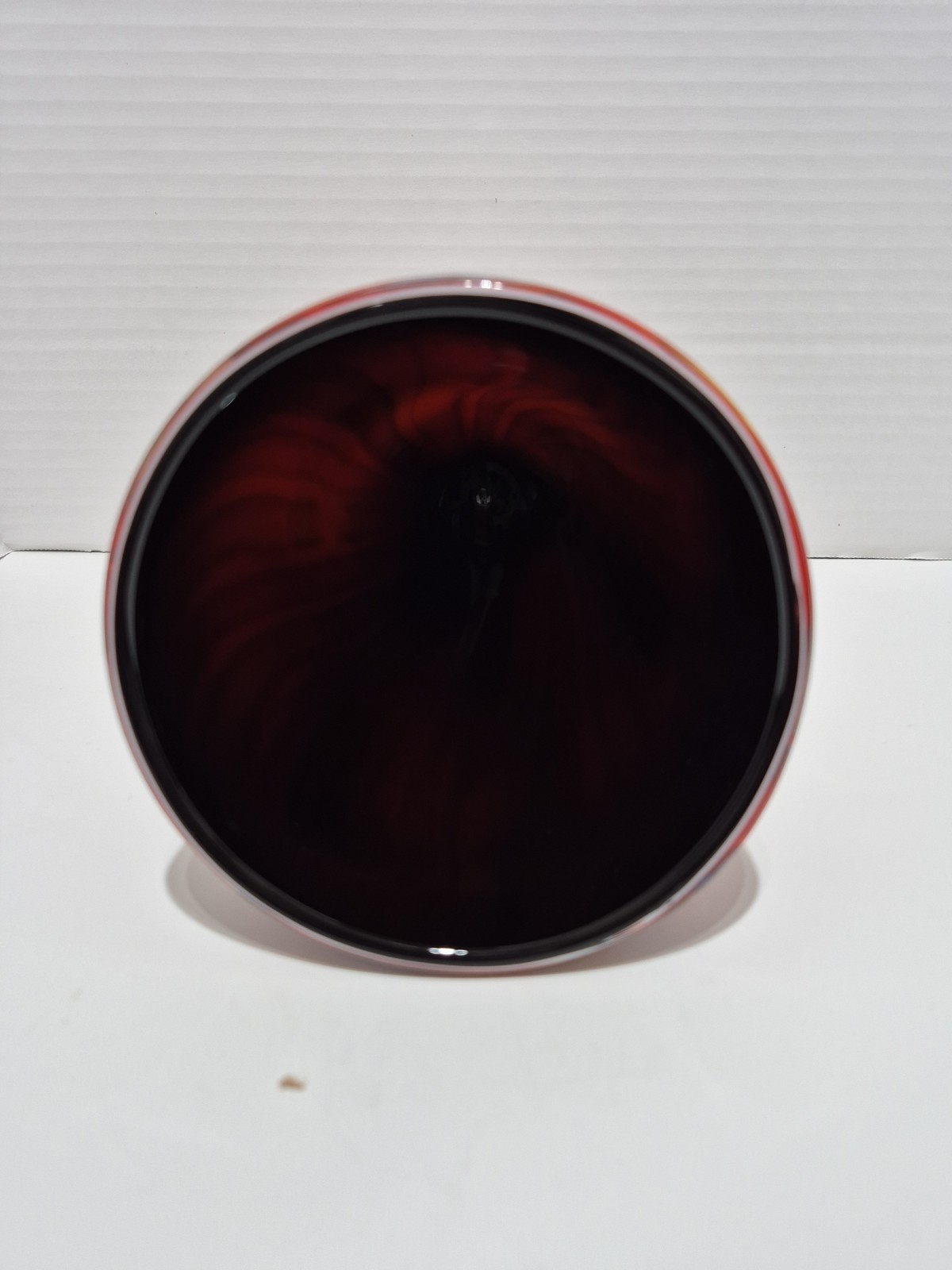 MULTICOLORED VASE 10″ TALL RED CONTEMPORARY HANDCRAFTED ART GLASS