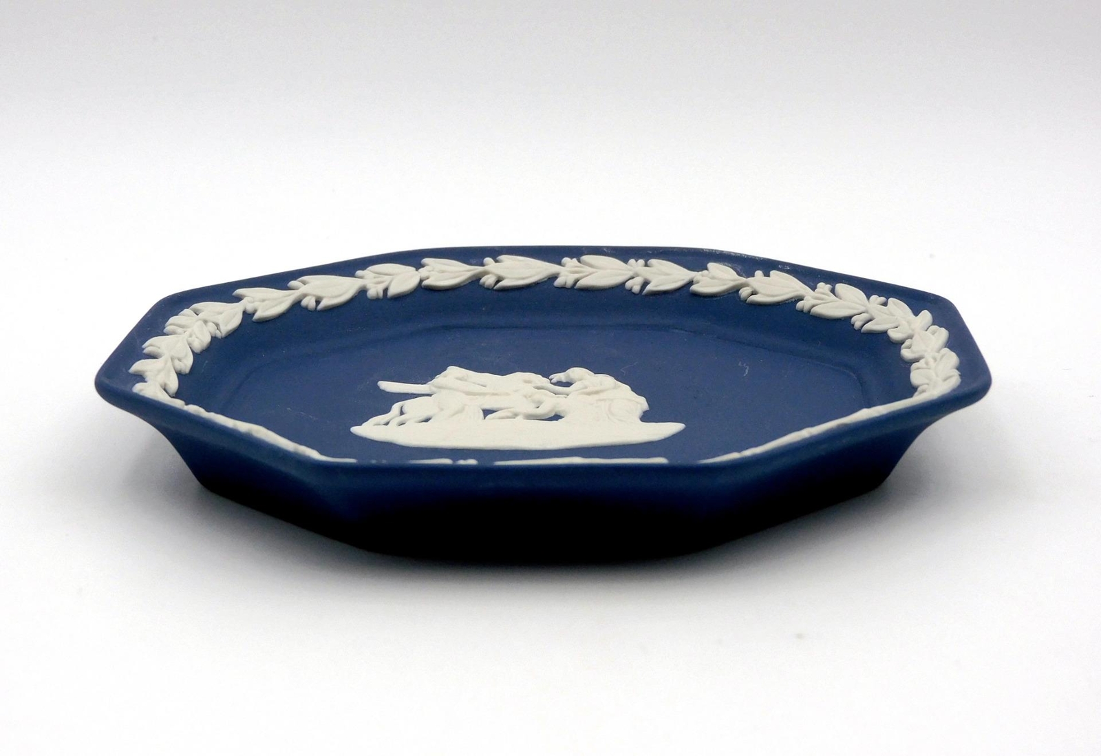WEDGWOOD Jasperware – White on Portland Blue PEGASUS Octagonal PLATE 12.3cm D