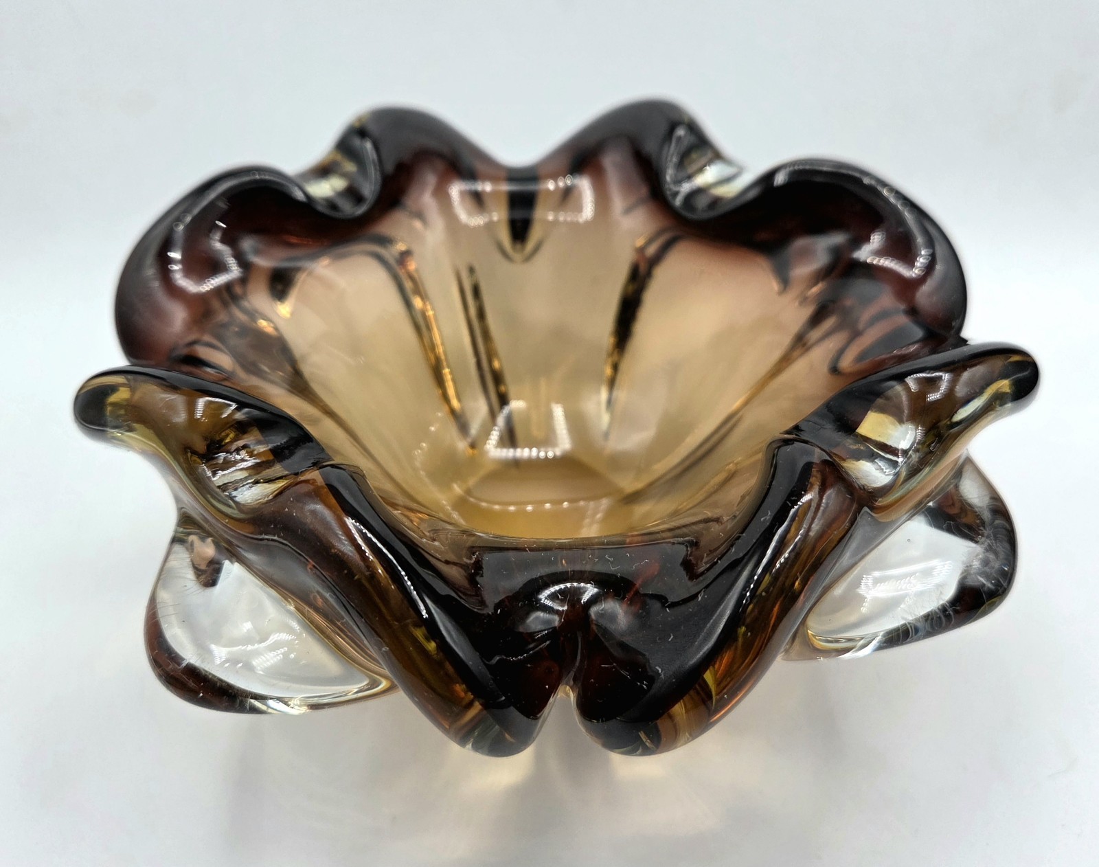 Vintage Murano 6″ Glass Cigarette/Cigar Ashtray/Bowl Brown Ruffled Hand Blown