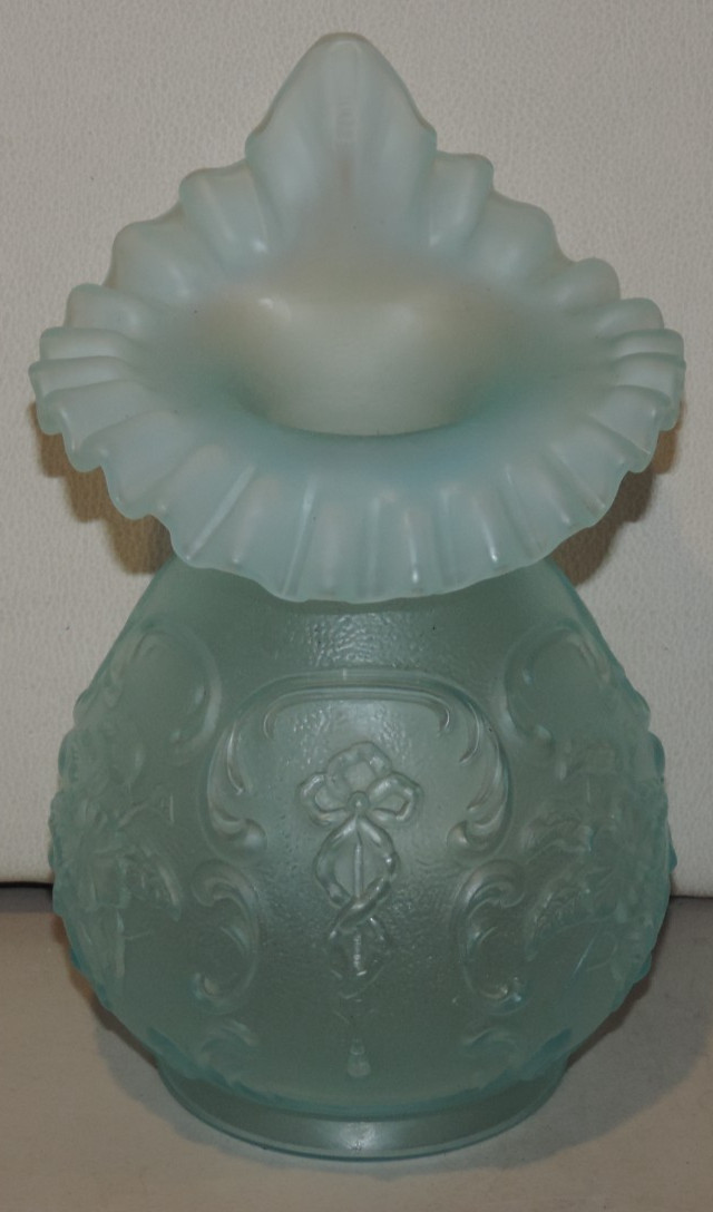 FENTON CELESTIAL BLUE SATIN OPALESCENT WILD ROSE & BOWKNOT JACK IN THE PULPIT