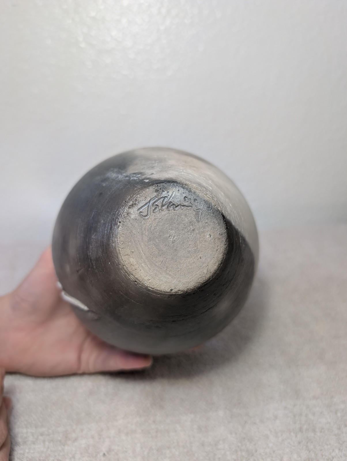 Jinsong Kim Non-Functional Raku Pottery Vase Crane Bird Design