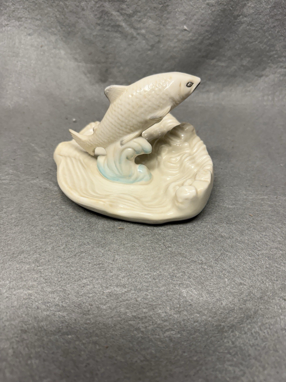 VINTAGE BELLEEK THE SALMON LEAP FISH JUMPING RAPIDS 1980 – 1993 GOLD MARK