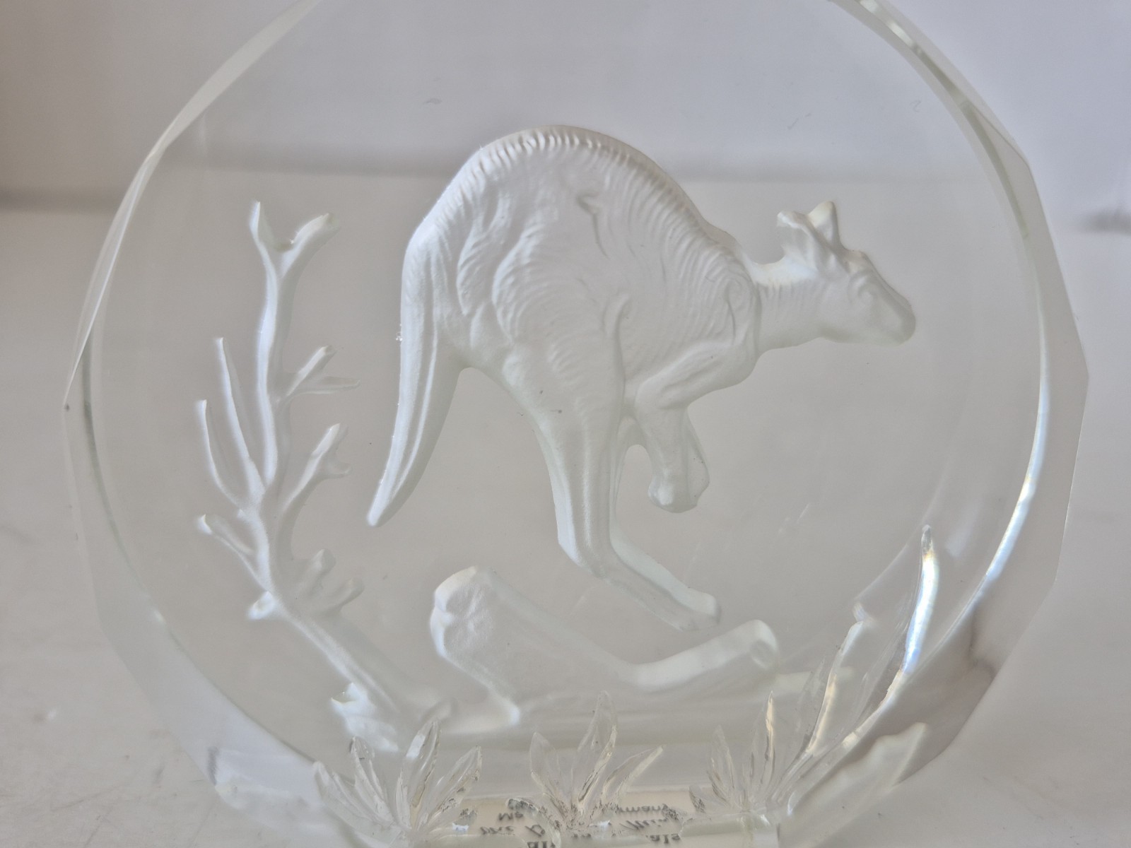 2 Danbury Mint Wildlife Crystal 3d Glass Paperweight Kaola Kangaroo Aussie Lot