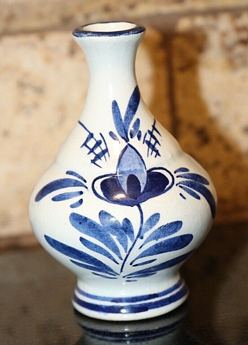 Vintage Small Blue Windmill Bud Vase D. P. Delft Holland 842 – 3″ Tall
