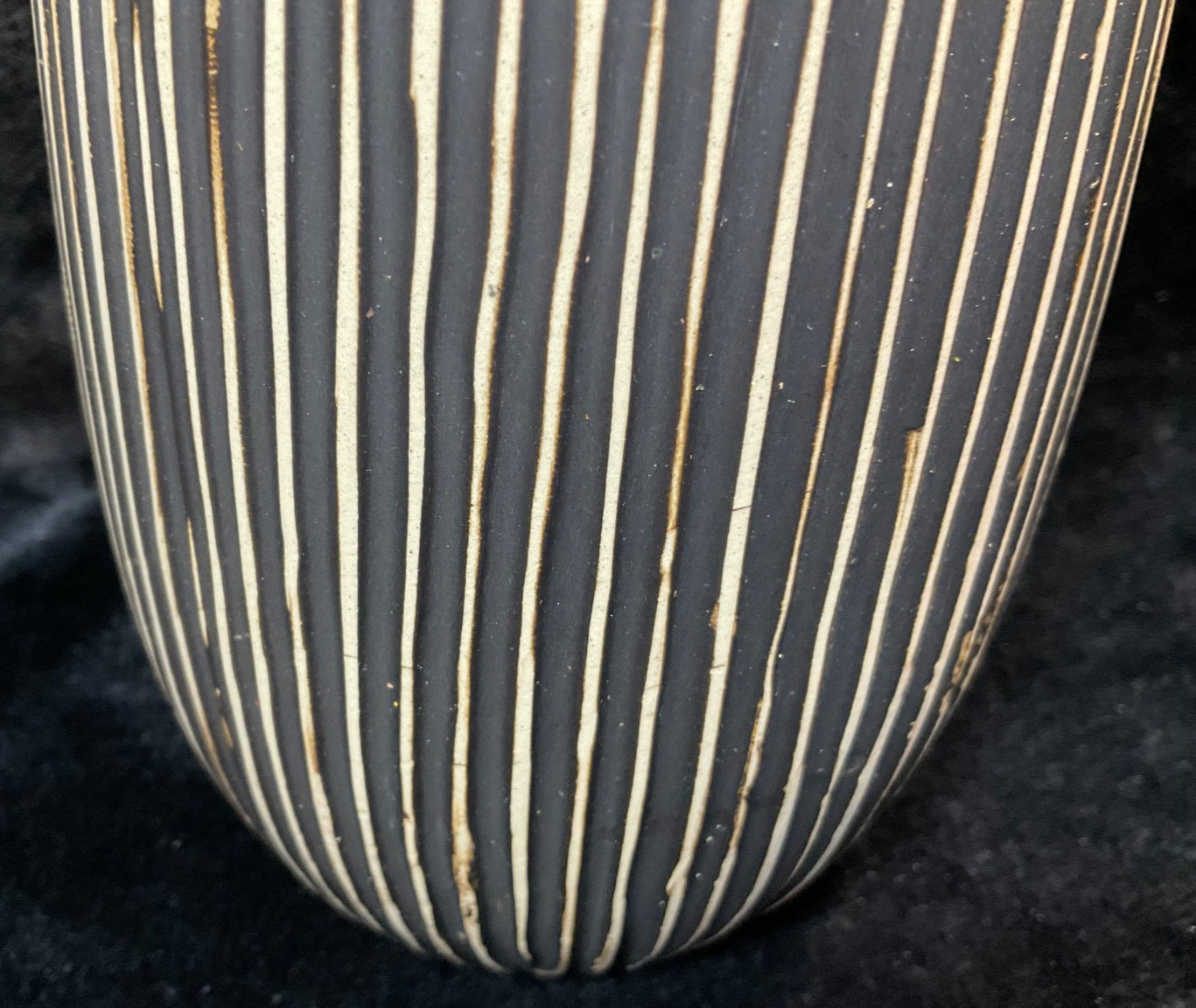 Modern Japanese Pottery Vase Ribbed Textured Striped Brown Cream 12” Tall Glazed