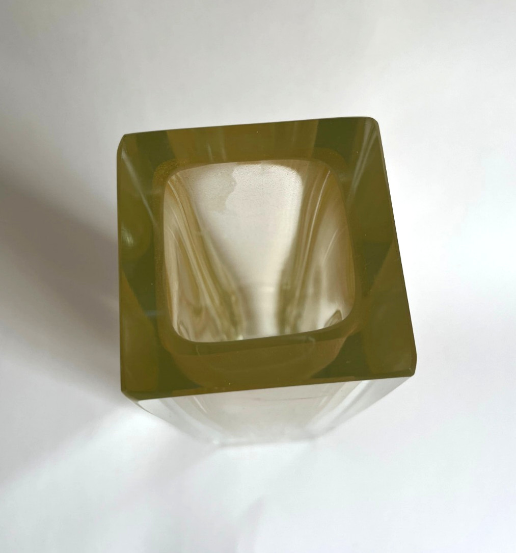 Vintage MCM Flavio Poli Murano Sommerso Cube Vase Clear Gold Stardust 11.75″