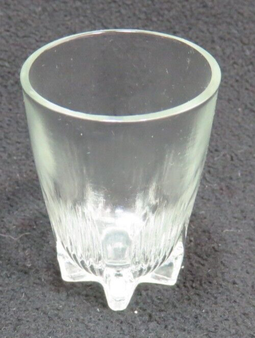 Vintage 1940s Child’s Glass Tumbler 2-1/4-inch tall Clear Glass