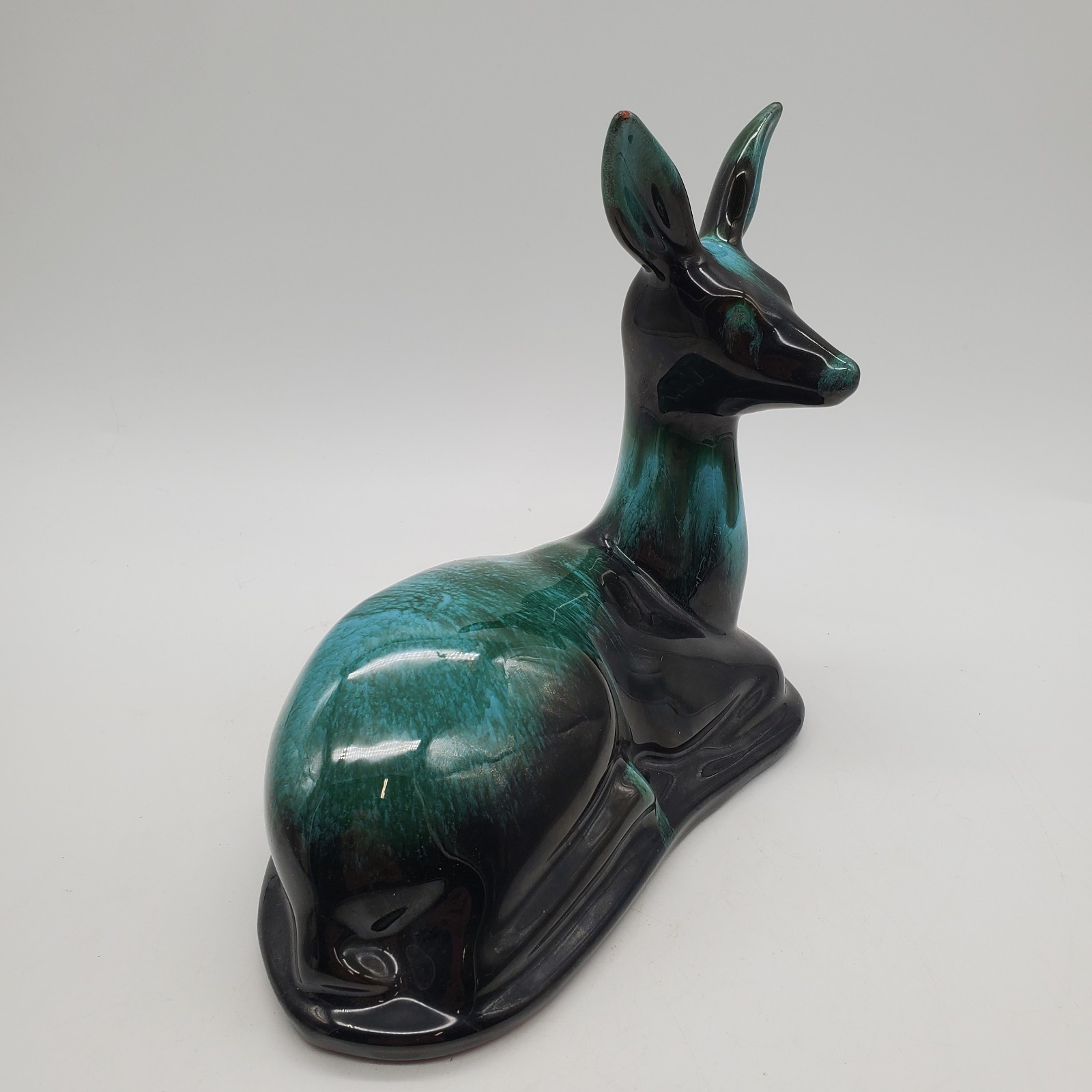 Vintage Blue Mountain Pottery DOE DEER Laying Down Figurine Drip Coloring