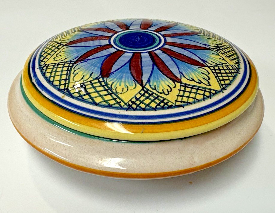 Deruta Italian Pottery Hand Painted Lidded 3.75″ Trinket Box Mint Condition