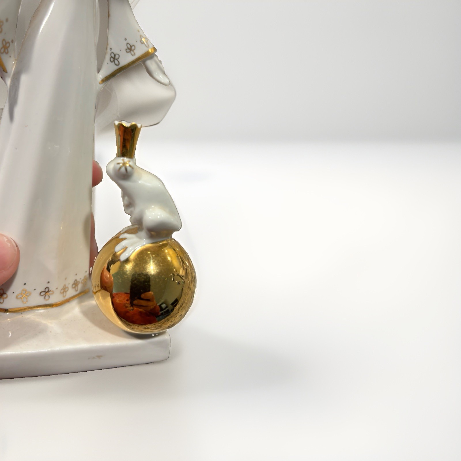 Aquincum Hand Painted Porcelain Madonna Figurine White Gold Budapest Glossy