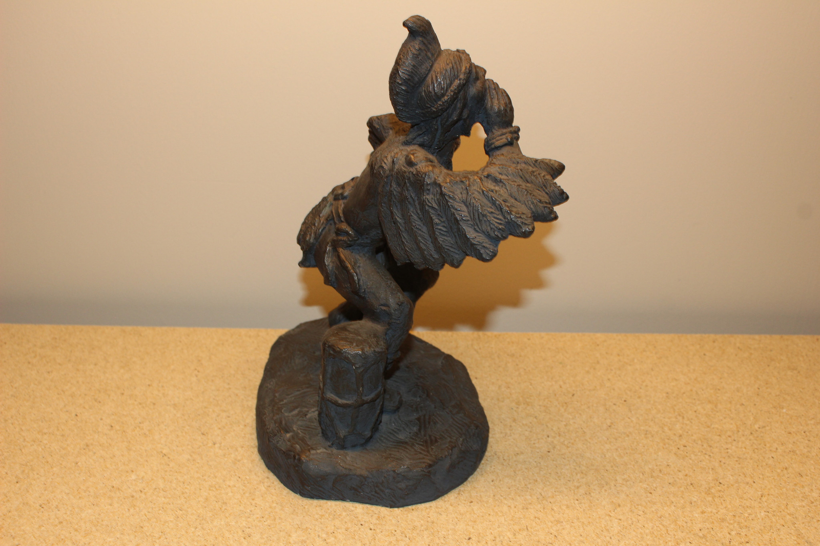 YANKEE DOODLE DANDEE PRODUCTS “EAGLE DANCER” NATIVE AMERICAN SCULPTURE/FIGURINE