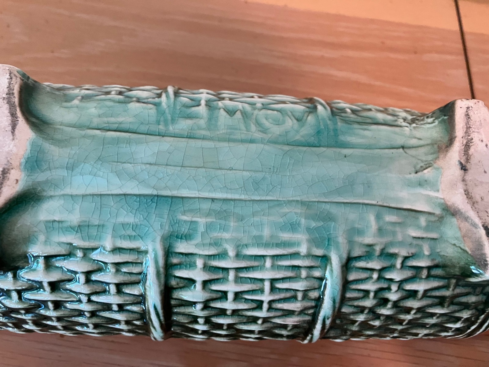 VTG McCoy Basket Weave Log Shape Planter; 7-3/8″ X 3-1/2″ X 3-1/2″; Green!!!