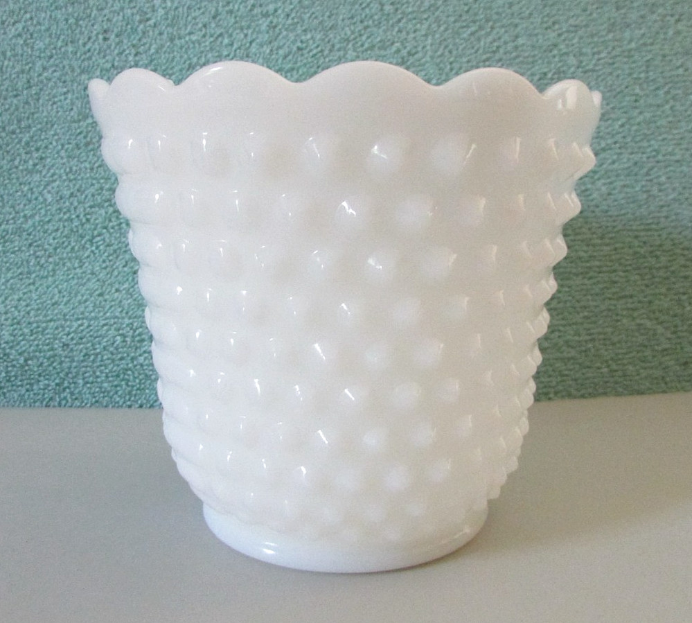 Vintage Fire-King Milk Glass Hobnail Planter Vase 4-1/4″ tall X 4-3/4″ wide