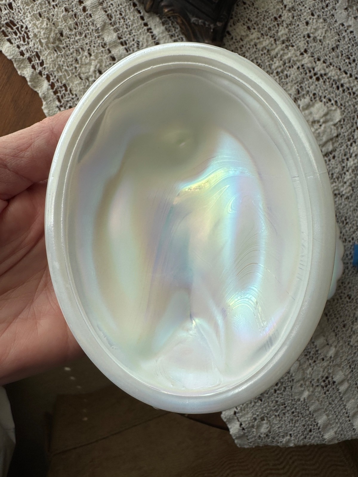 Mosser New White Milk Glass Carnival Hen On Nest Iridescent 6.5” STUNNING