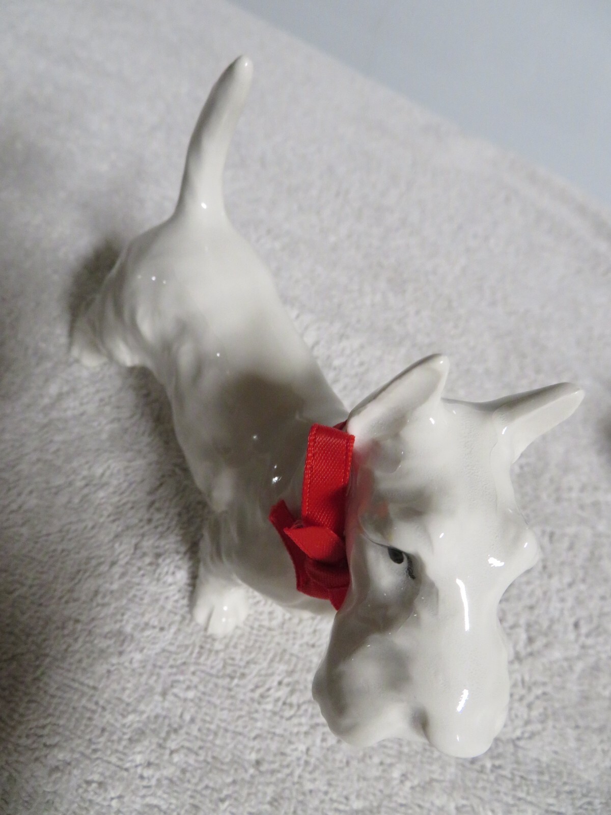 Vintage Ceramic Pair of Scottie Dog Figurines, 1992, United Kingdom